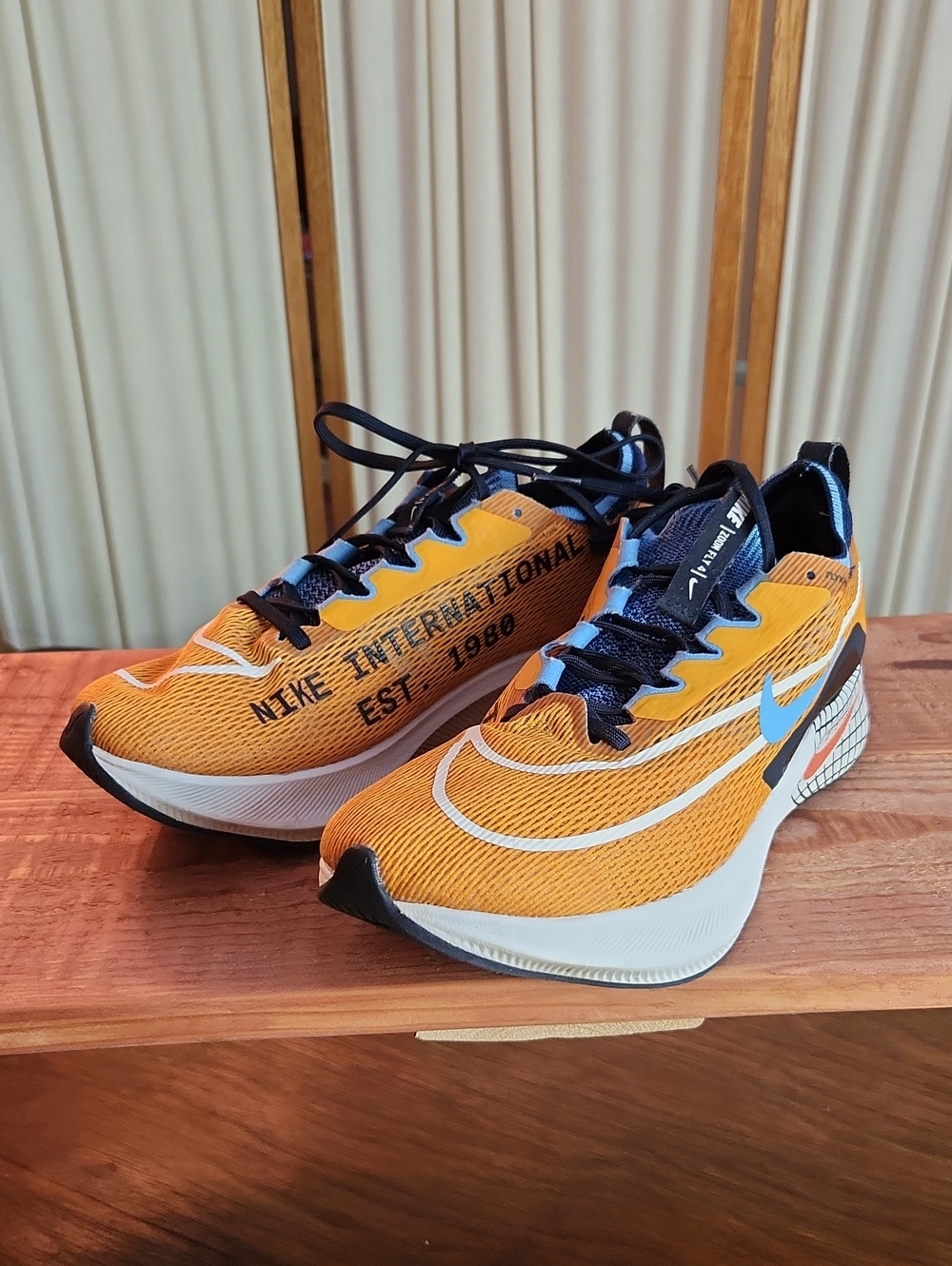 Nike Zoom Fly 4 Premium Light Curry Men’s Size 7 Running Shoes DO9583-700 - Picture 1 of 14